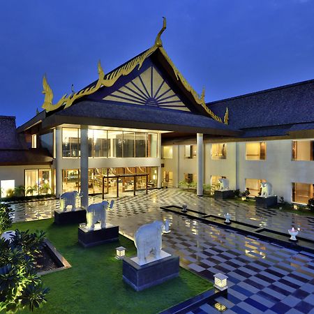 Radisson Blu Plaza Resort & Convention Centre كارجات المظهر الخارجي الصورة The Royal