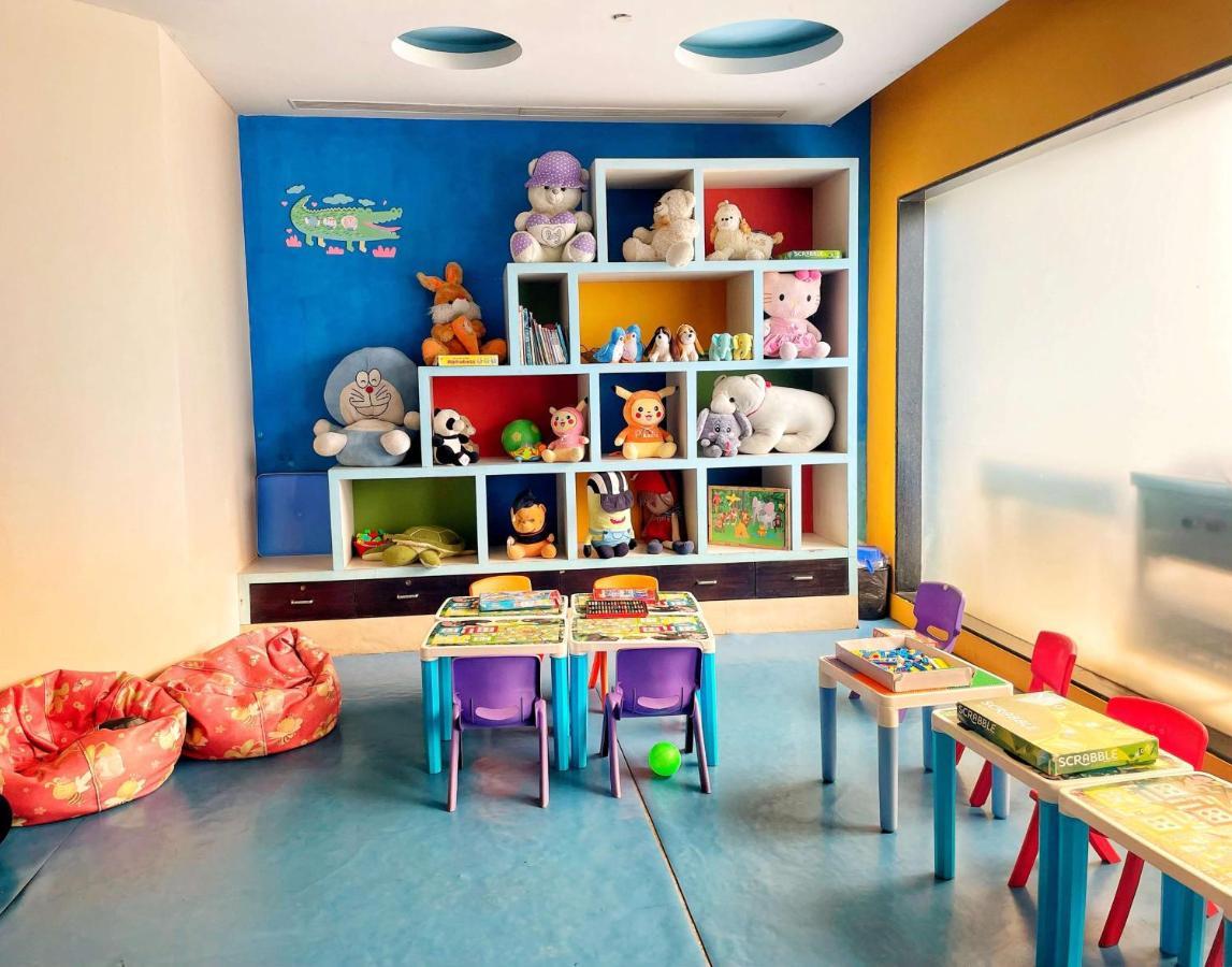 Radisson Blu Plaza Resort & Convention Centre كارجات المظهر الخارجي الصورة The Playroom